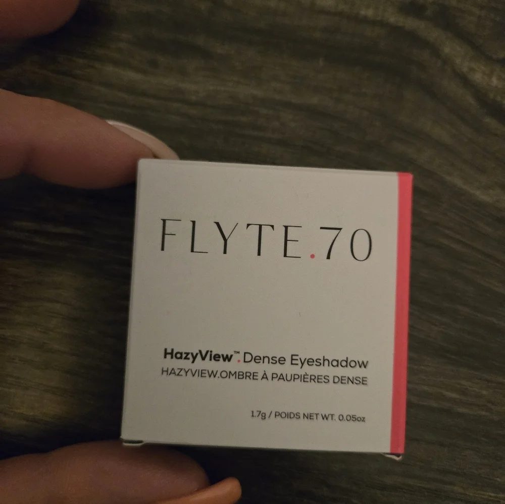 Flyte.70 HazyView.Dense Eyeshadow- Landslide